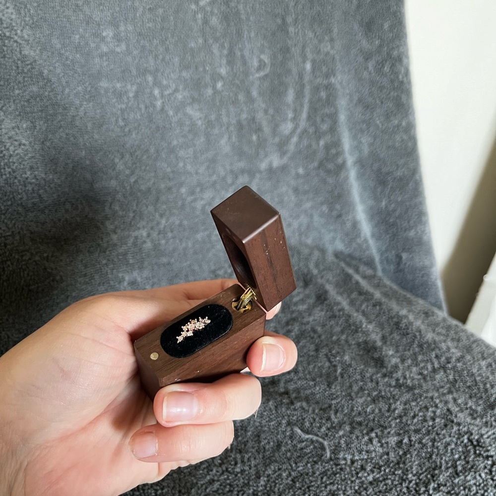 Ring box - Picture 4 of 6